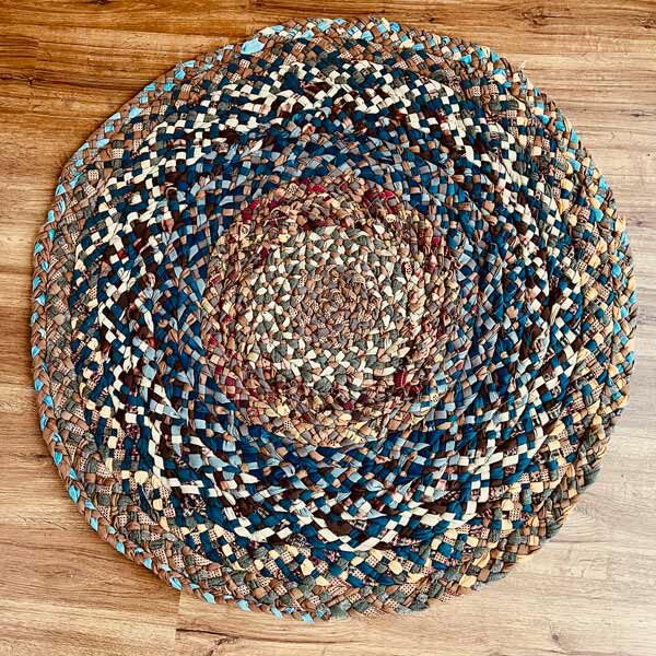 braided-rug-for-settled